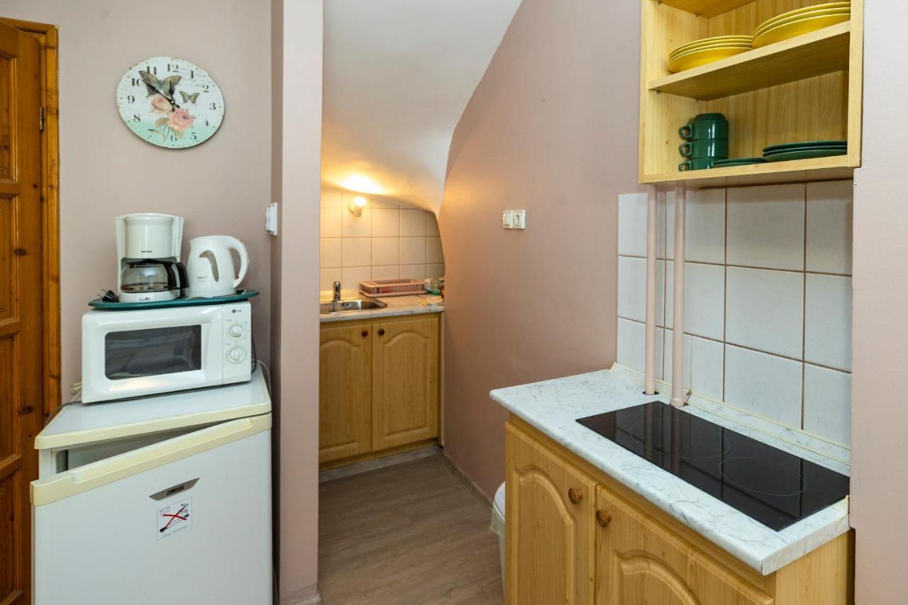 Cecey Apartman Эгер Экстерьер фото
